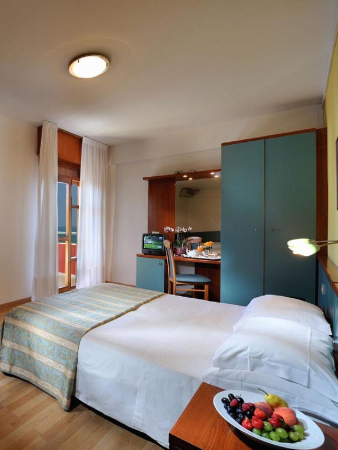 Hotel Bembo Bibione Bagian luar foto