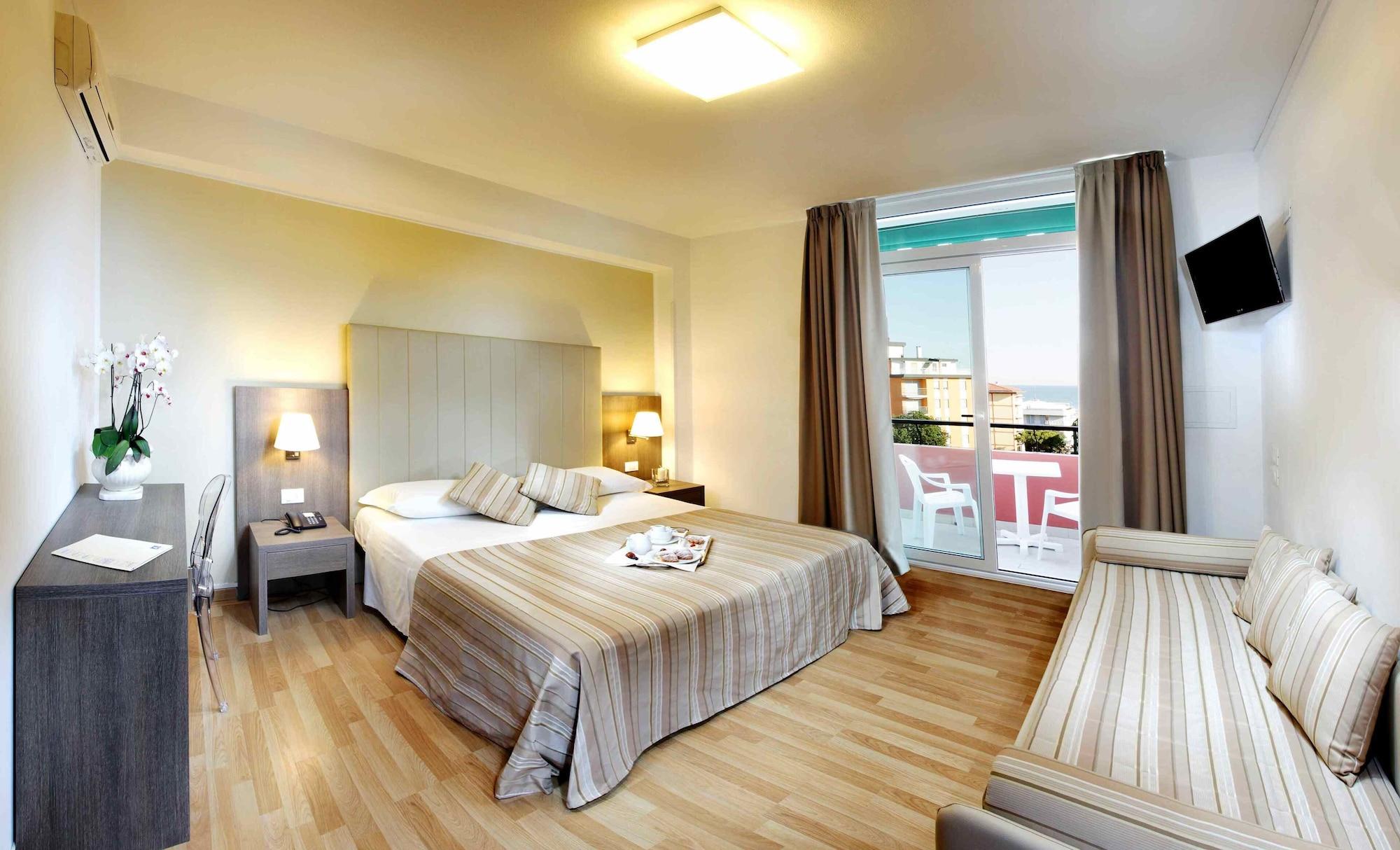 Hotel Bembo Bibione Bagian luar foto
