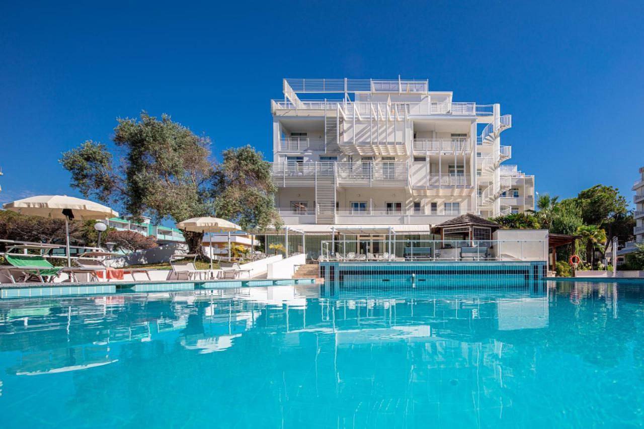 Hotel Bembo Bibione Bagian luar foto