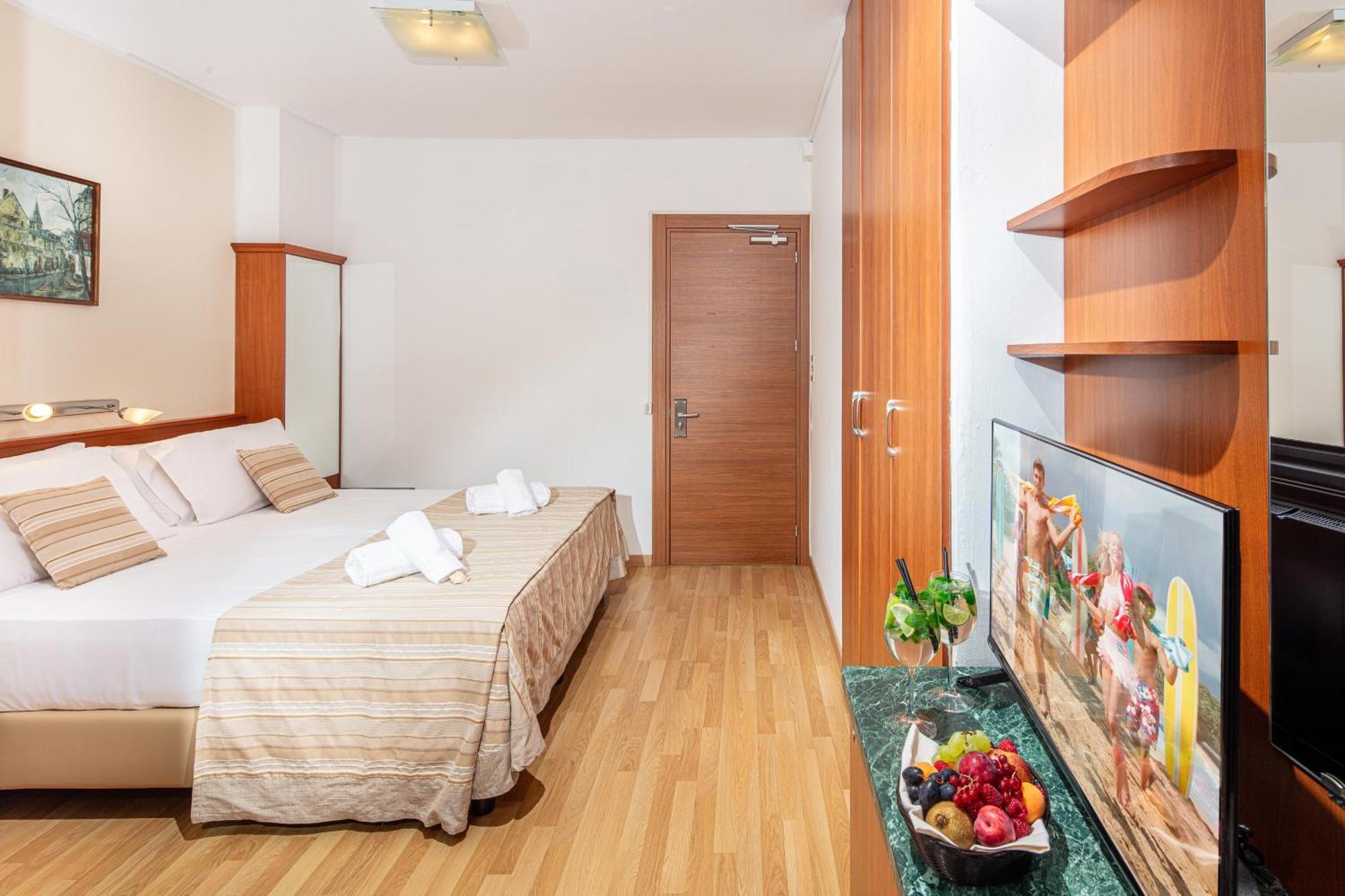 Hotel Bembo Bibione Bagian luar foto